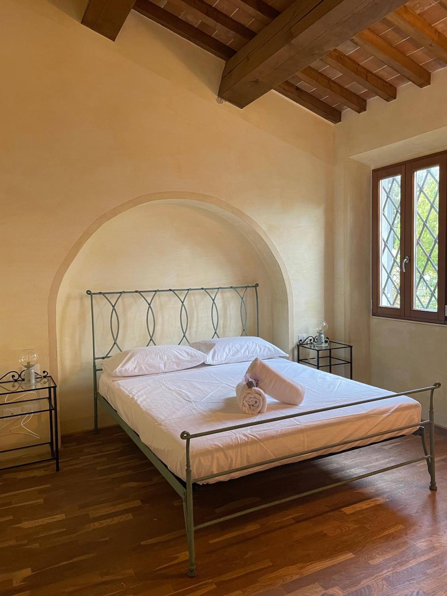 Casa Vacanze Le Due Torri 베이다 외부 사진