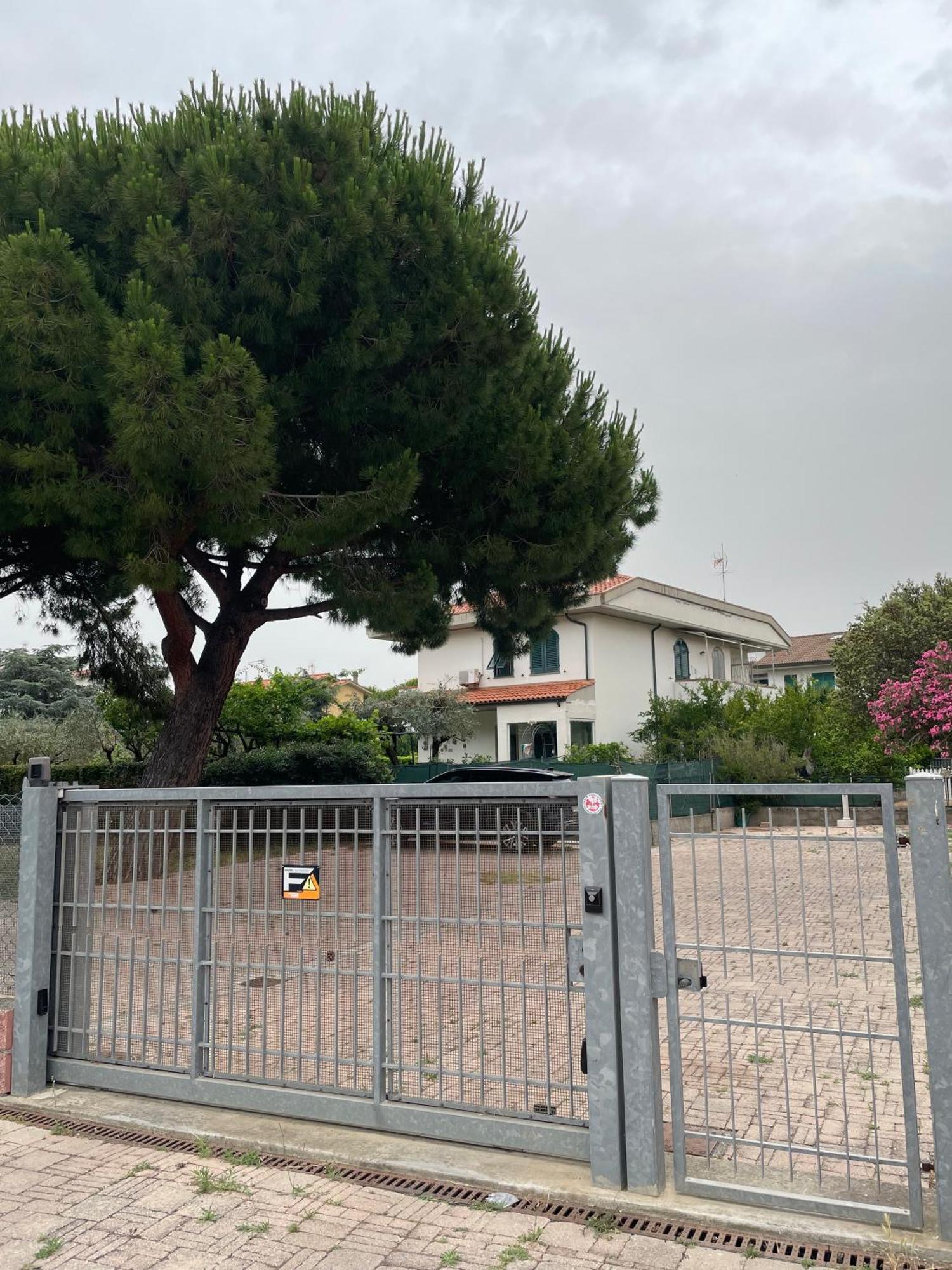 Casa Vacanze Le Due Torri 베이다 외부 사진